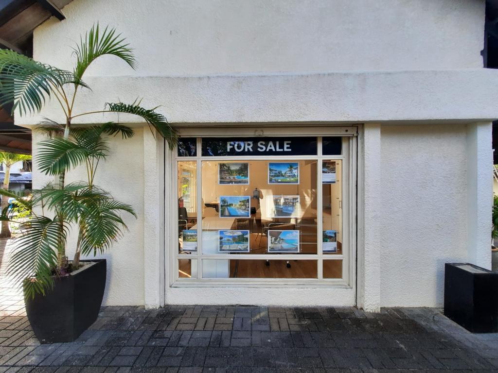 grand baie sunset boulevard